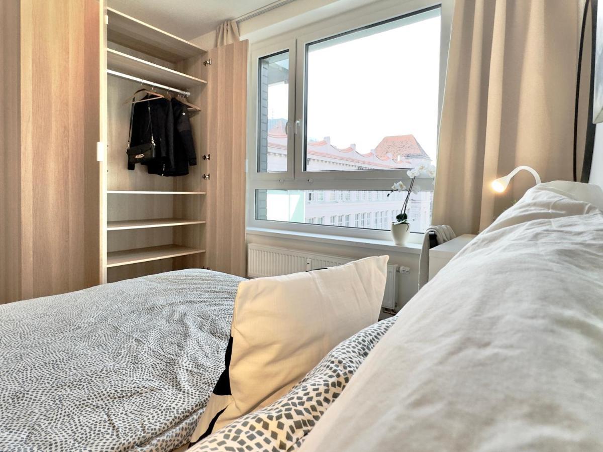 Yarn - Brand New - Free Parking - Balcony With City View - Central Shopping Mall 브라티슬라바 외부 사진